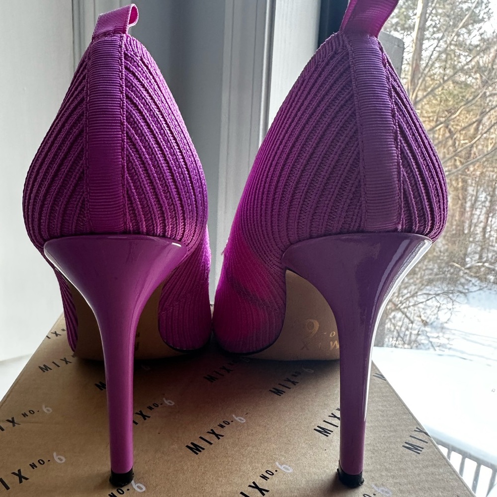 SOLD Women's Vibrant Fuscia Heels